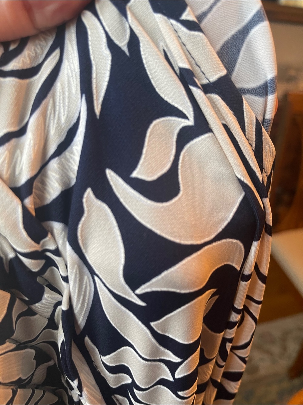 Glamour Sleeveless Navy, Gray and White Floral Maxi Dress Size 10P - Picture 5 of 7